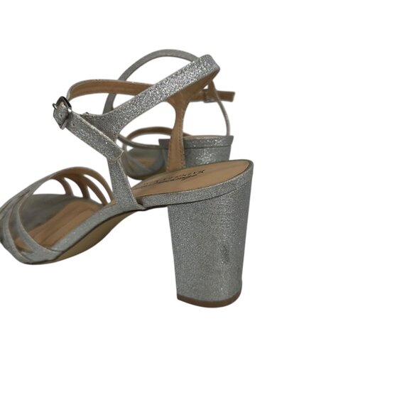 Badgley Mischka Silver Glitter Block Heel Dress Sandals Womens SZ 8 Ankle Strap - Picture 10 of 16